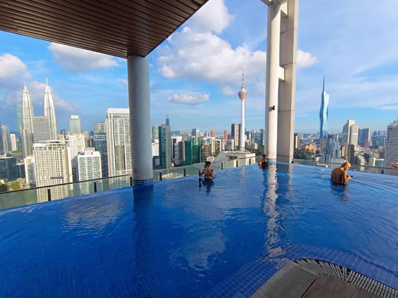Apartamento The Luxe Colony Klcc By Sky Pool Kuala Lumpur Exterior foto
